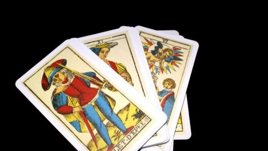 Pourquoi et quand utiliser le tarot gratuit de Marseille ?